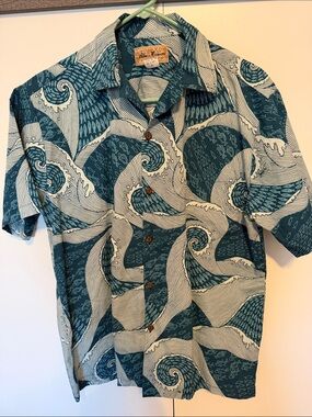 Blue Hawaii Teal Wave Print Short-Sleeve Button-Down Shirt